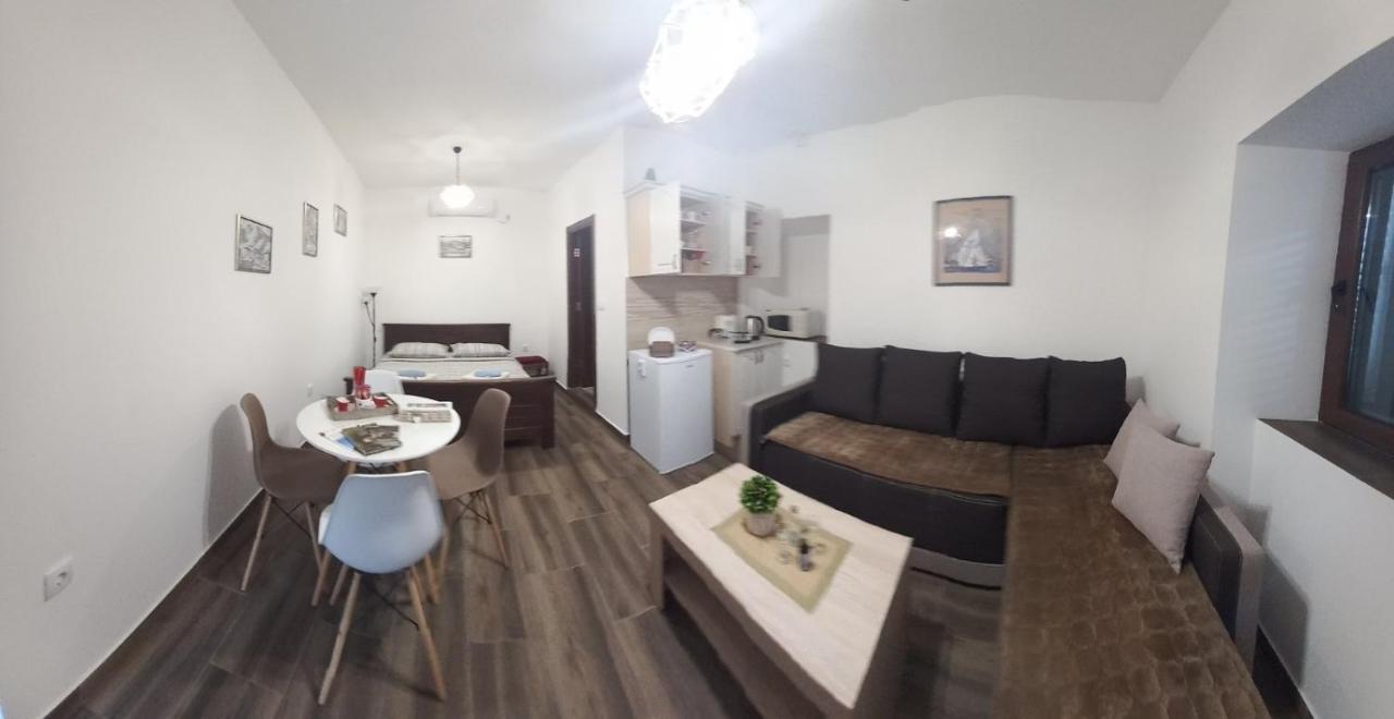 Aleksa Guest House Cetinje Exterior foto